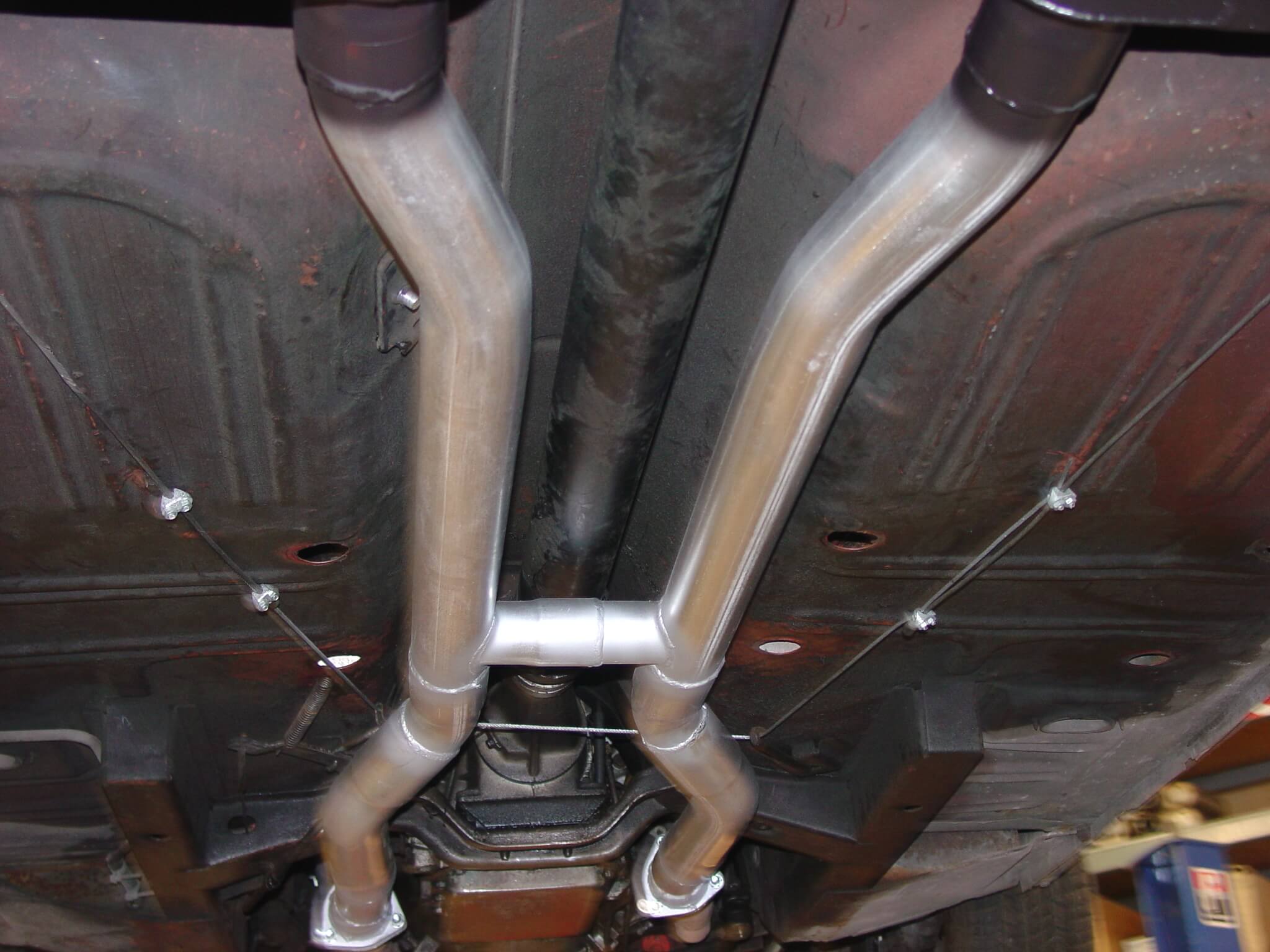 Flowmaster American Thunder Crossmember-Back Exhaust System