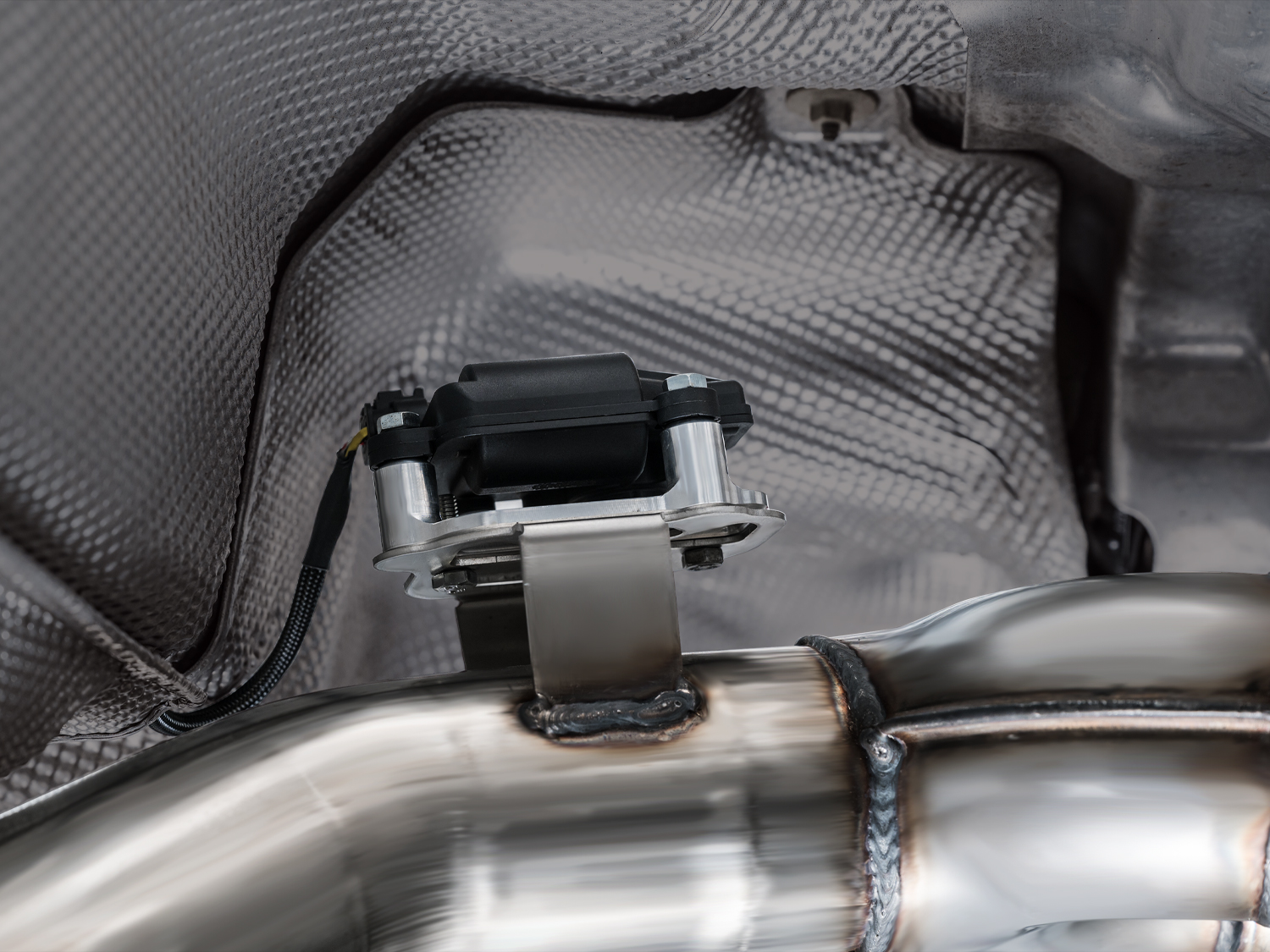 23-26 BMW M2 (3.0) Exhaust System Kit - Image 8