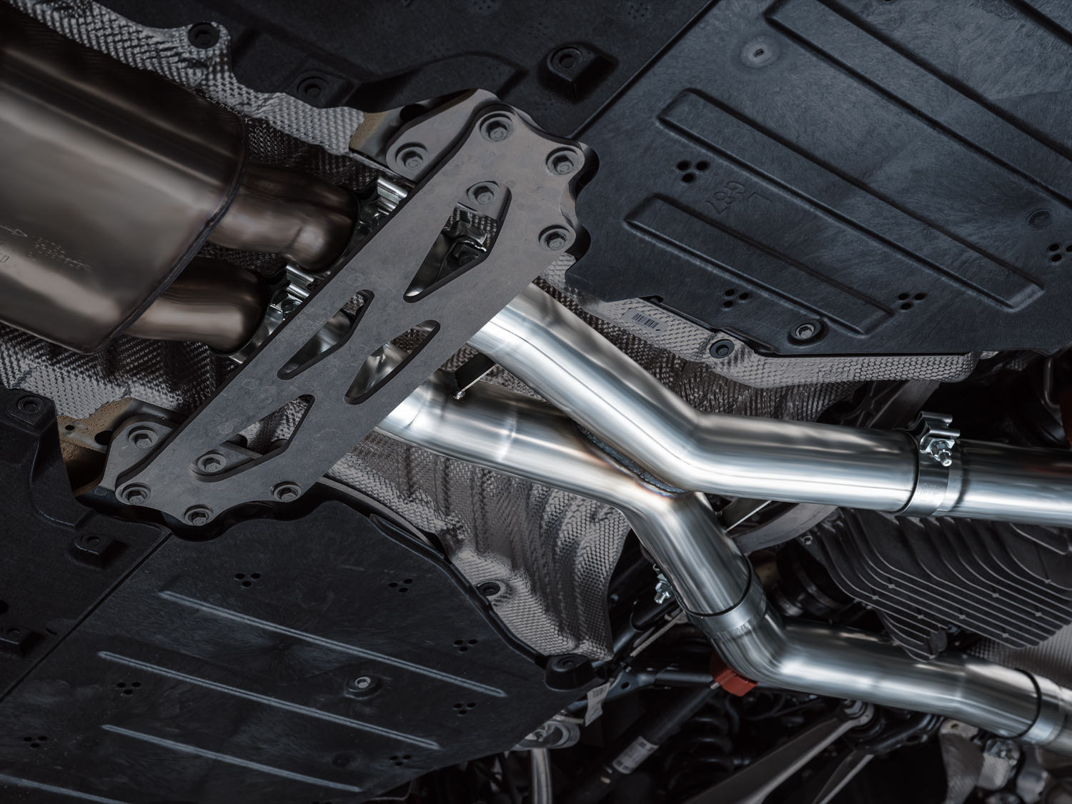 23-26 BMW M2 (3.0) Exhaust System Kit - Image 9