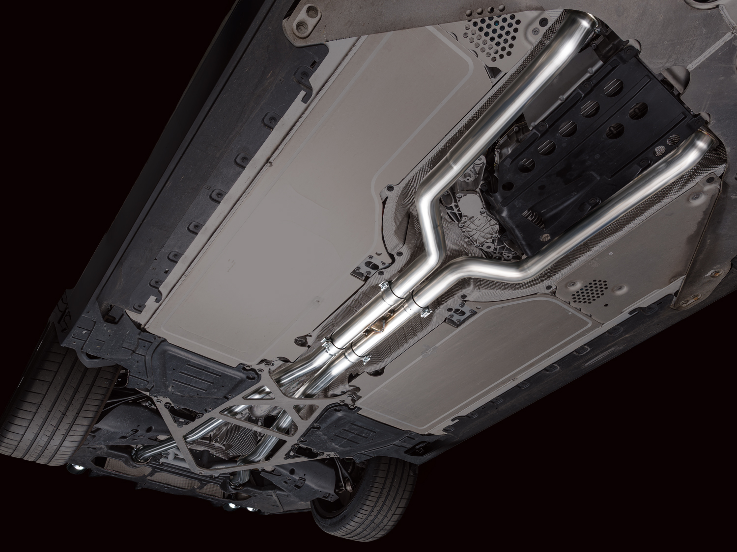 BMW (4.4) Exhaust System Kit - Image 6