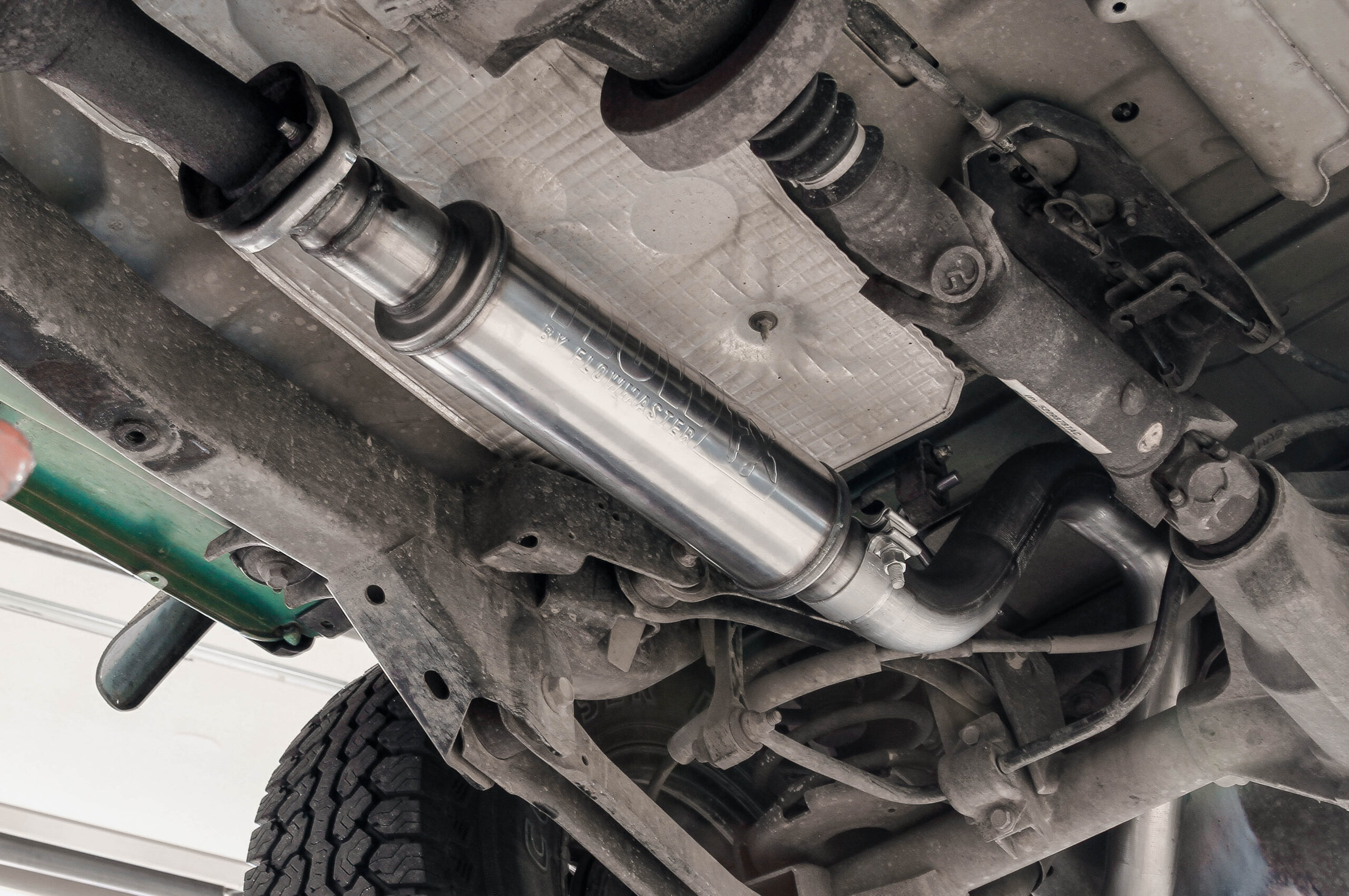 Flowmaster Flow FX Cat-back Exhaust System - Image 4