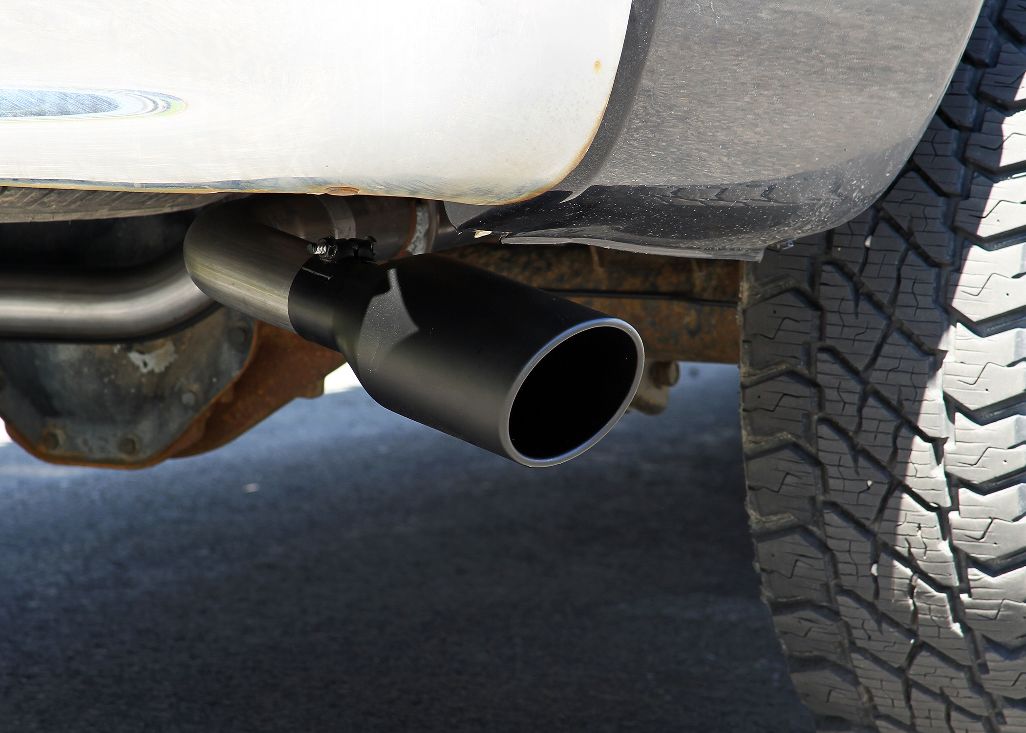 Flowmaster Flow FX Cat-Back Exhaust System