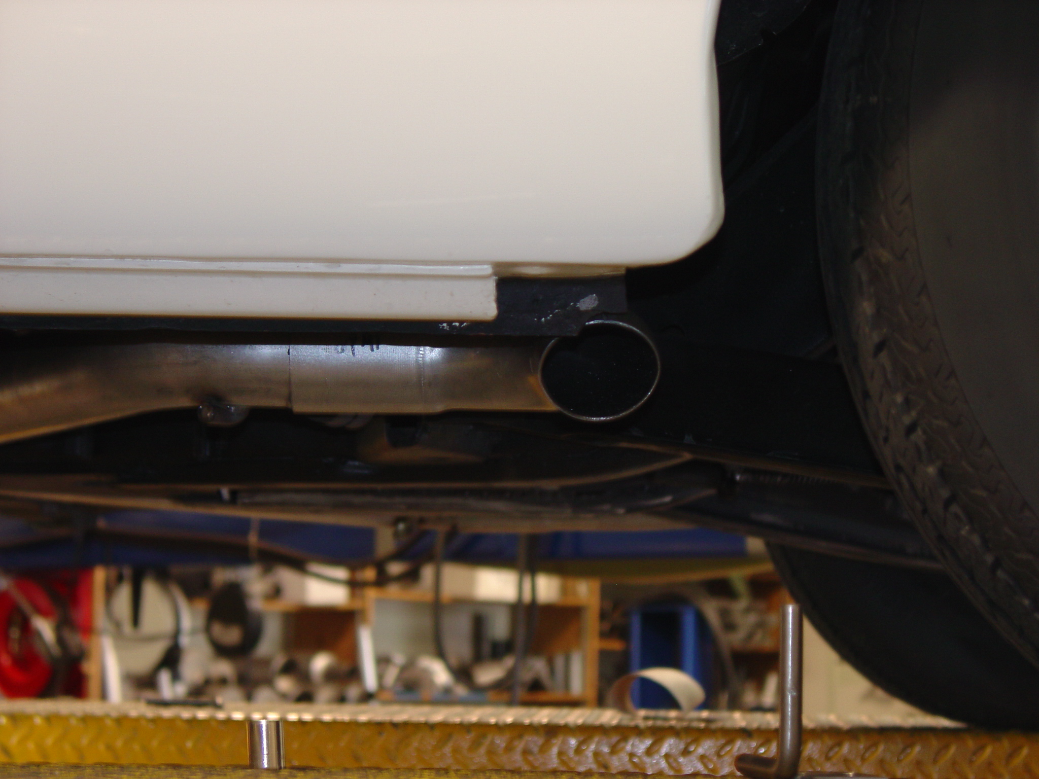 Flowmaster Crossmember-Back Exhaust System - Image 3