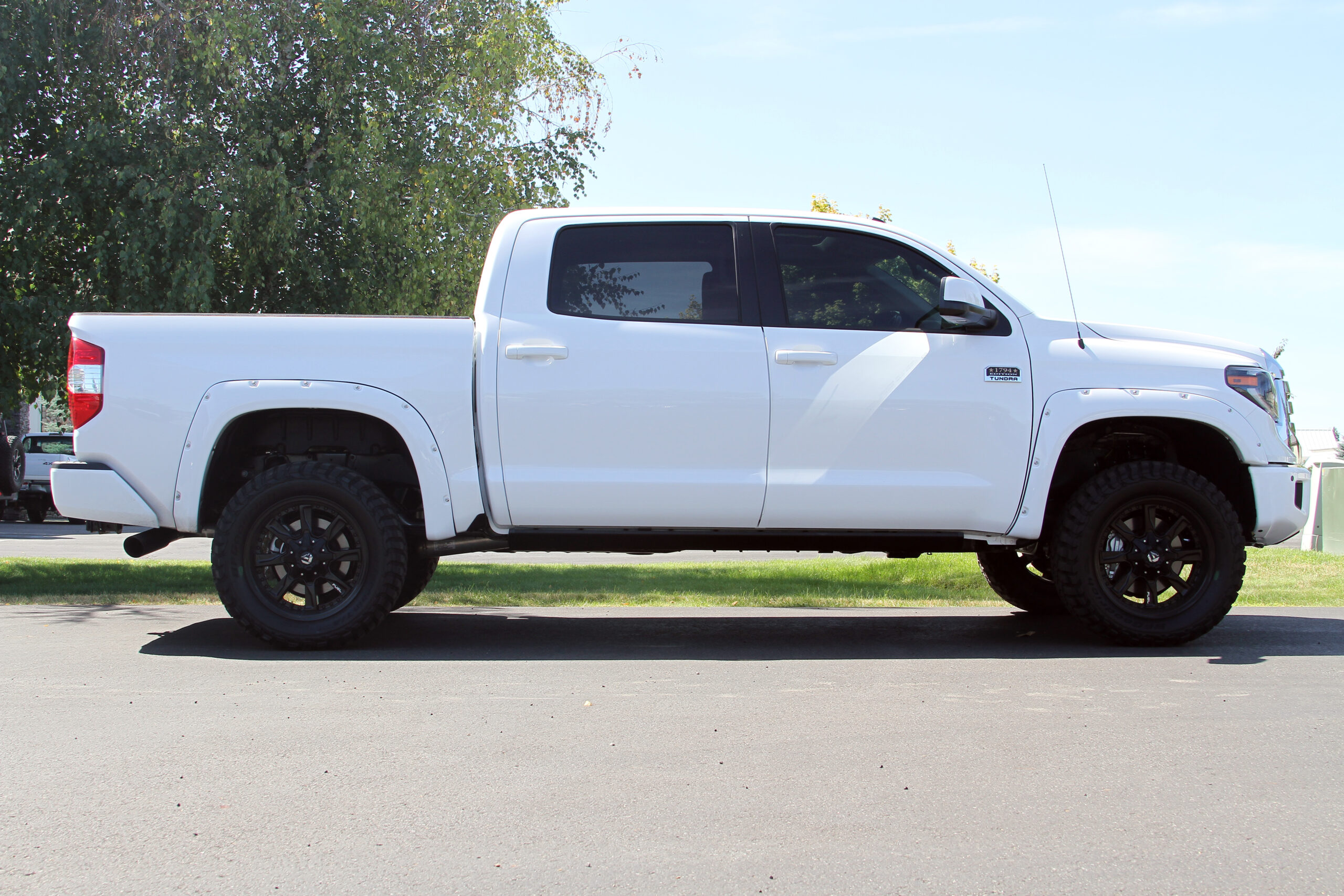 Flowmaster Outlaw Cat-back Exhaust System - Image 8