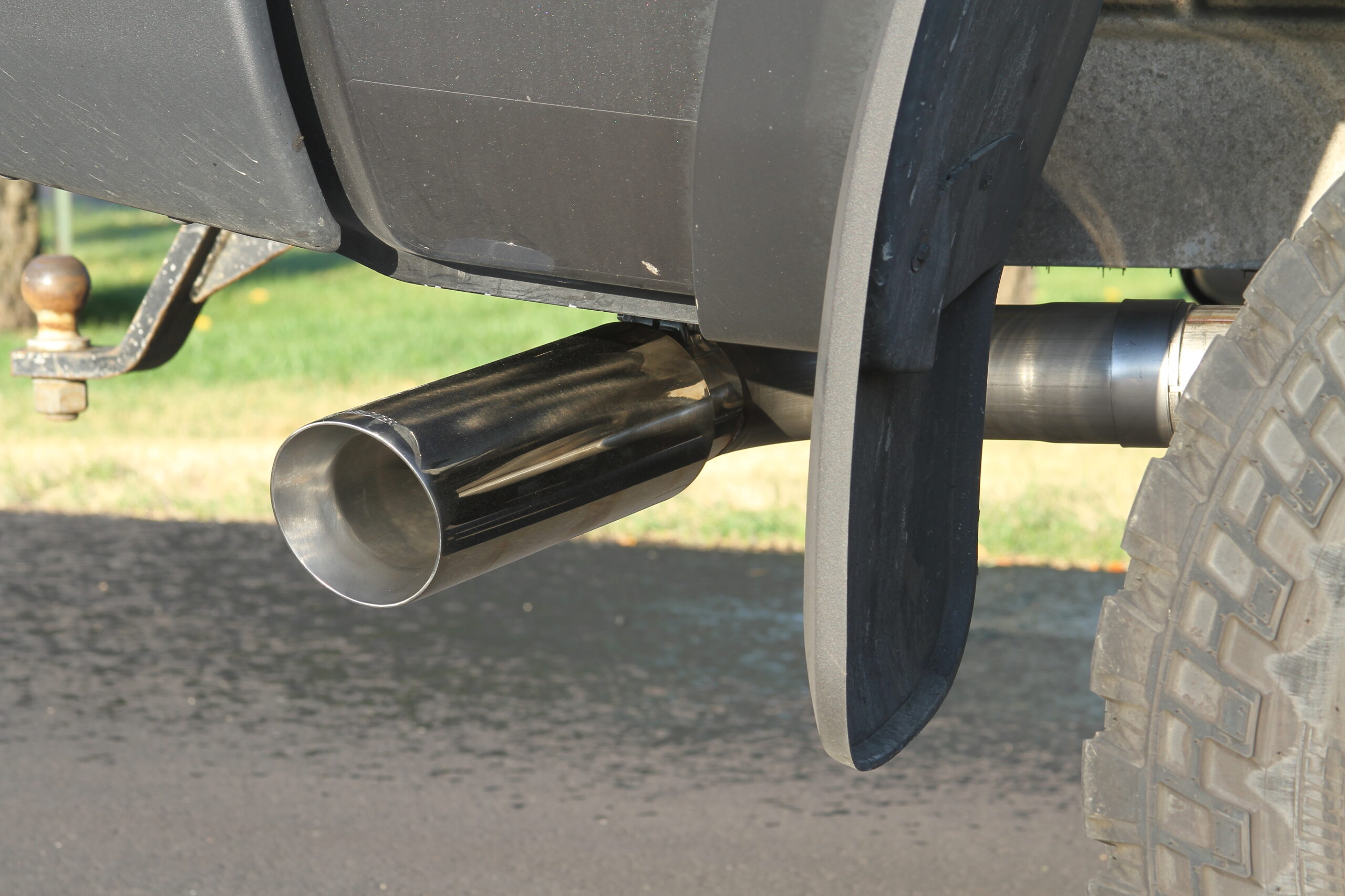 Flowmaster American Thunder Cat-back Exhaust System - Image 6