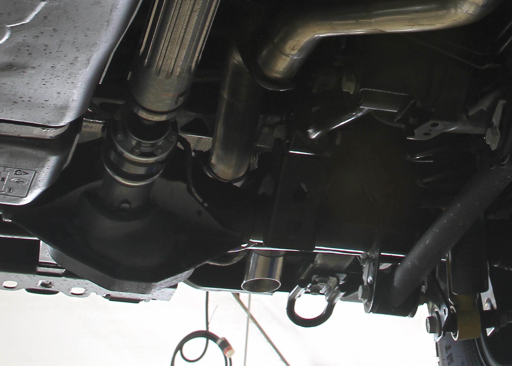 Flowmaster Outlaw Axle-Back Exhaust System - Image 5