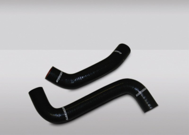 Dual-layer silicone radiator hoses with heat-resistant embedded fibers for cooling