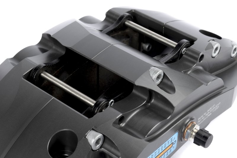 Components of the Dinan D290-1006-G Brake Kit