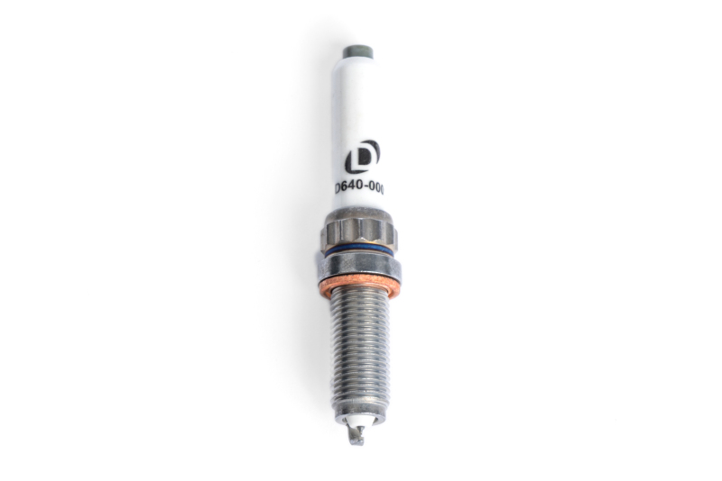 Lightweight Dinan D640-0001 Spark Plug at 0.1 lb